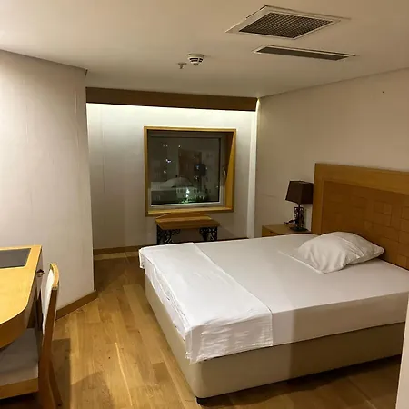 Hotel Luna *
