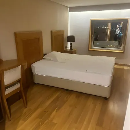 Hotel Luna *